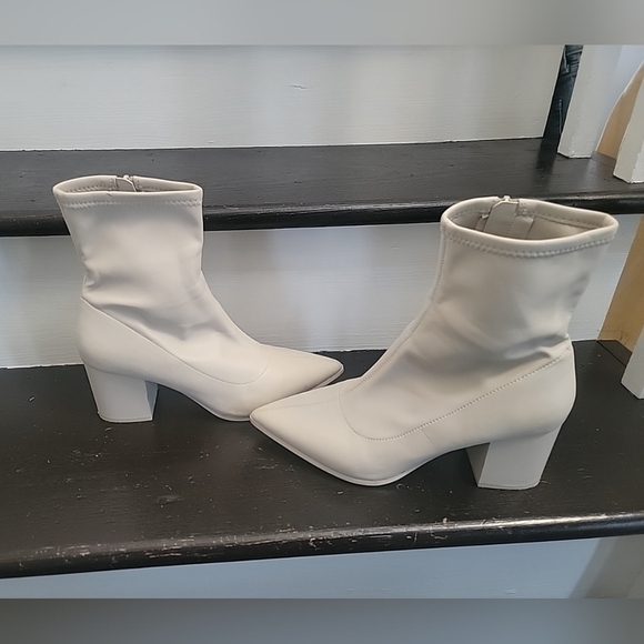 Aldo Priella Ankle boot Chunky Healed Boot In Color Bone Pointed Toe  US 9 - Picture 5 of 8